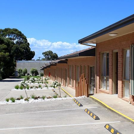 Cranbourne Motor Inn Buitenkant foto
