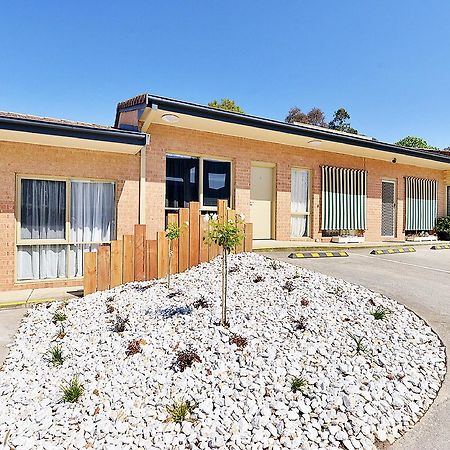 Cranbourne Motor Inn Buitenkant foto