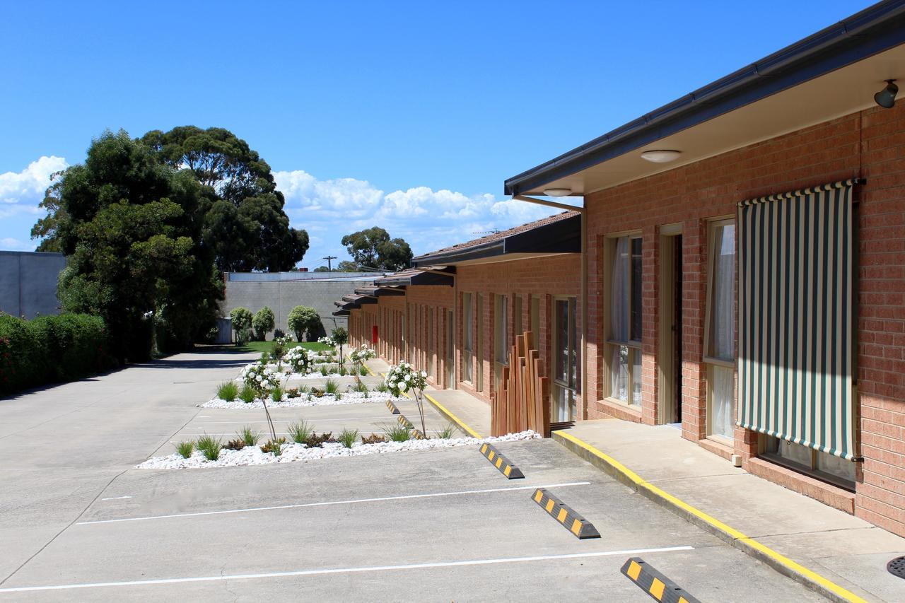Cranbourne Motor Inn Buitenkant foto