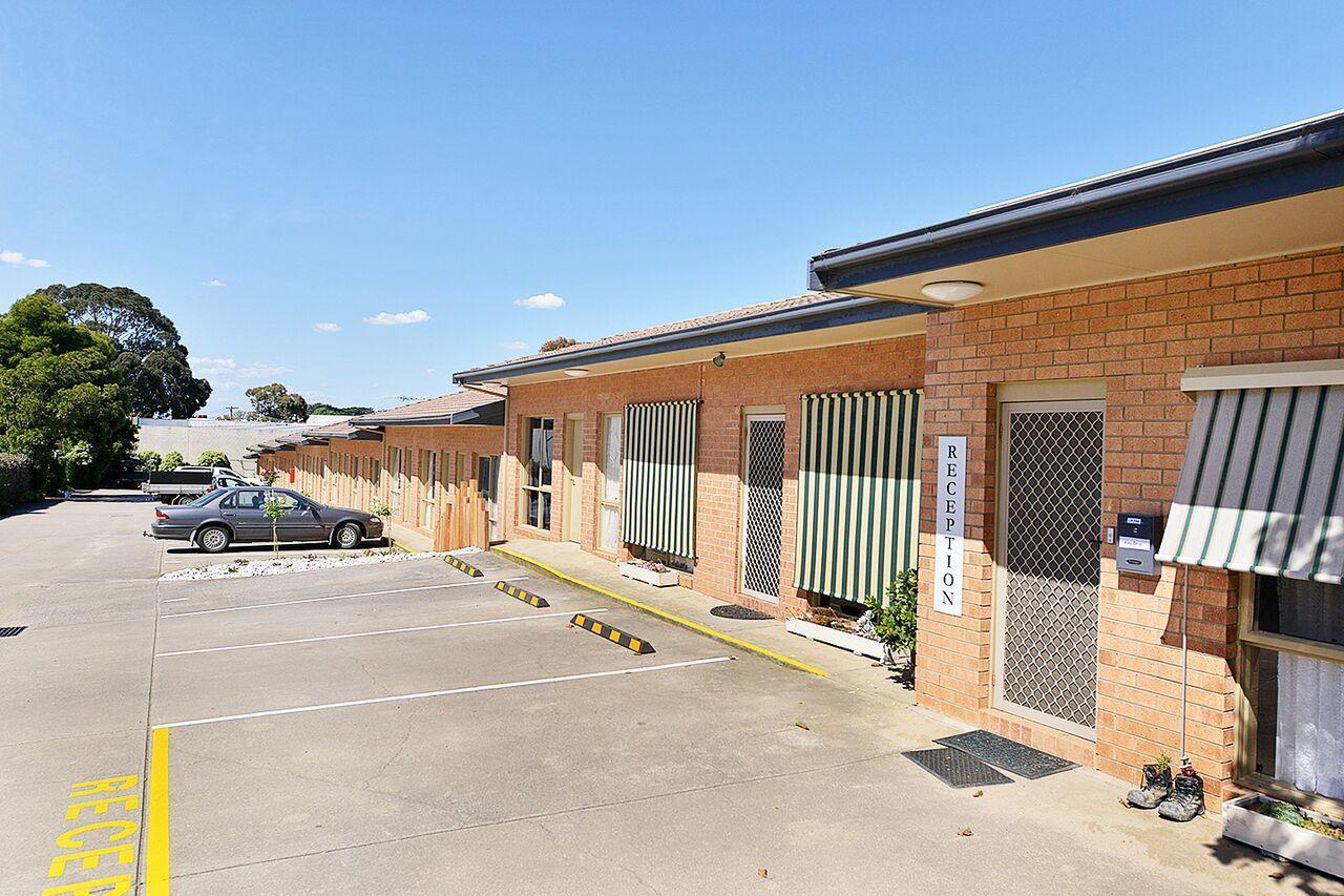 Cranbourne Motor Inn Buitenkant foto